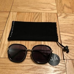 NWT Quay Australia Sunglasses in Dreamy